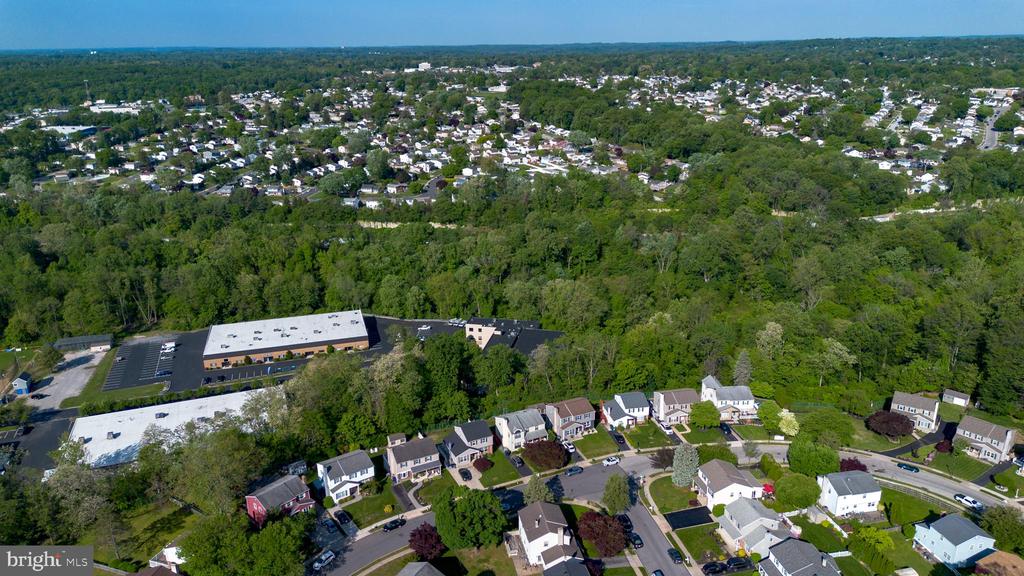 345 Crescent Hill Dr