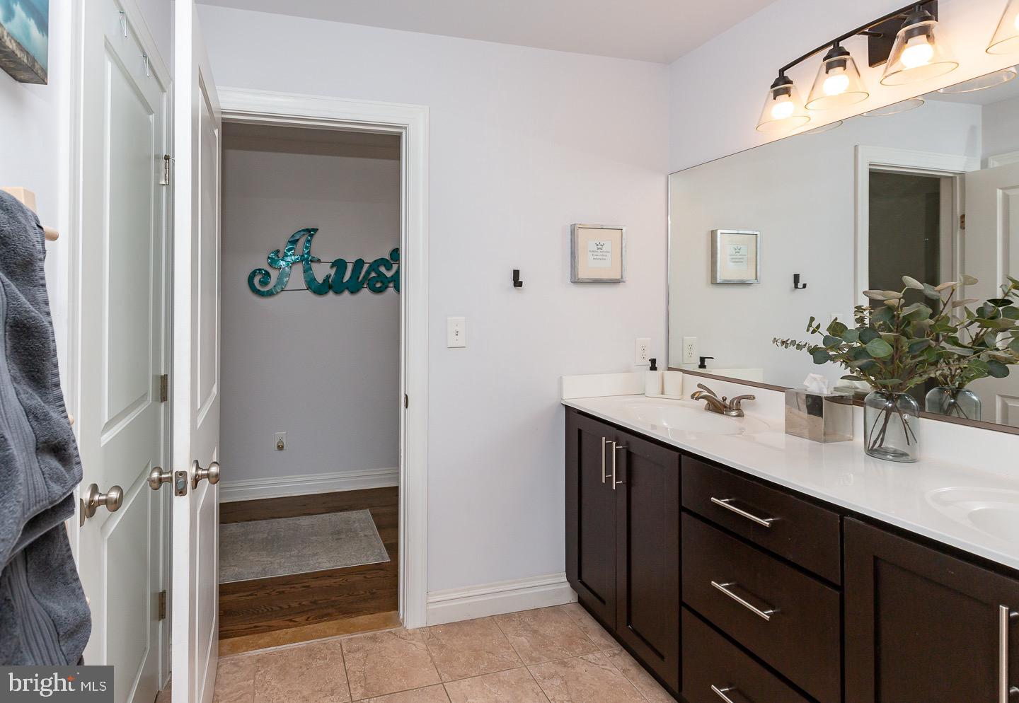 326 Kenmore Rd