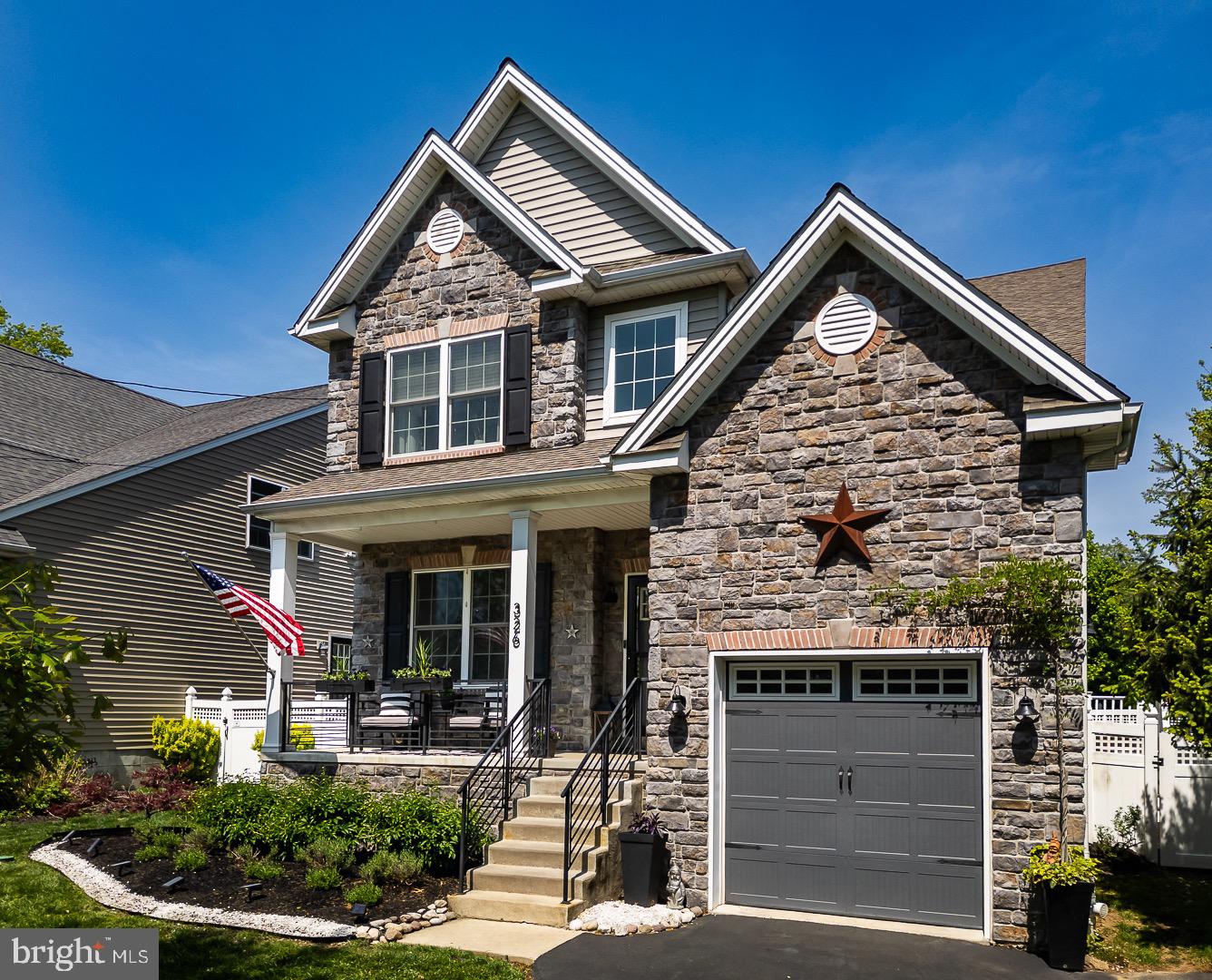 326 Kenmore Rd