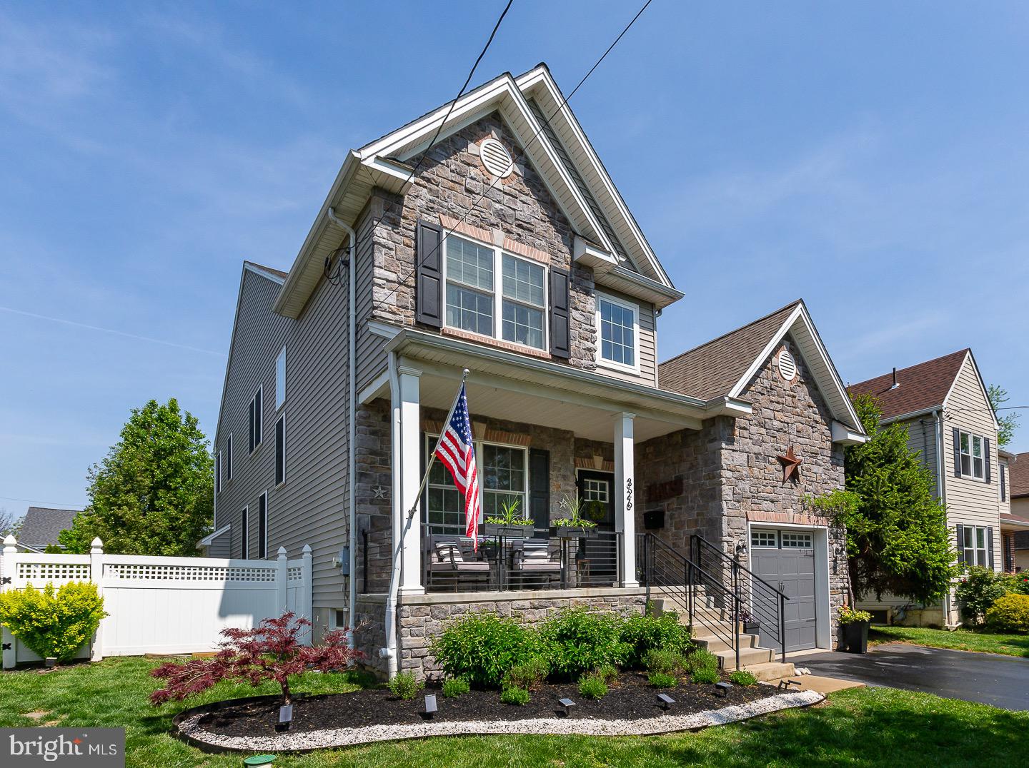 326 Kenmore Rd