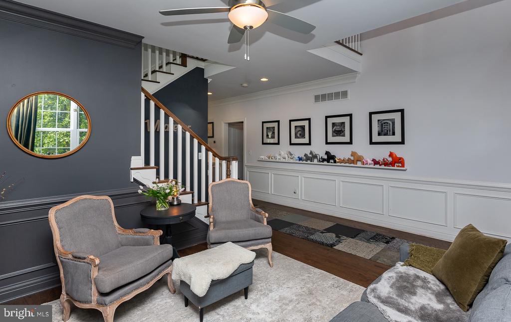 326 Kenmore Rd