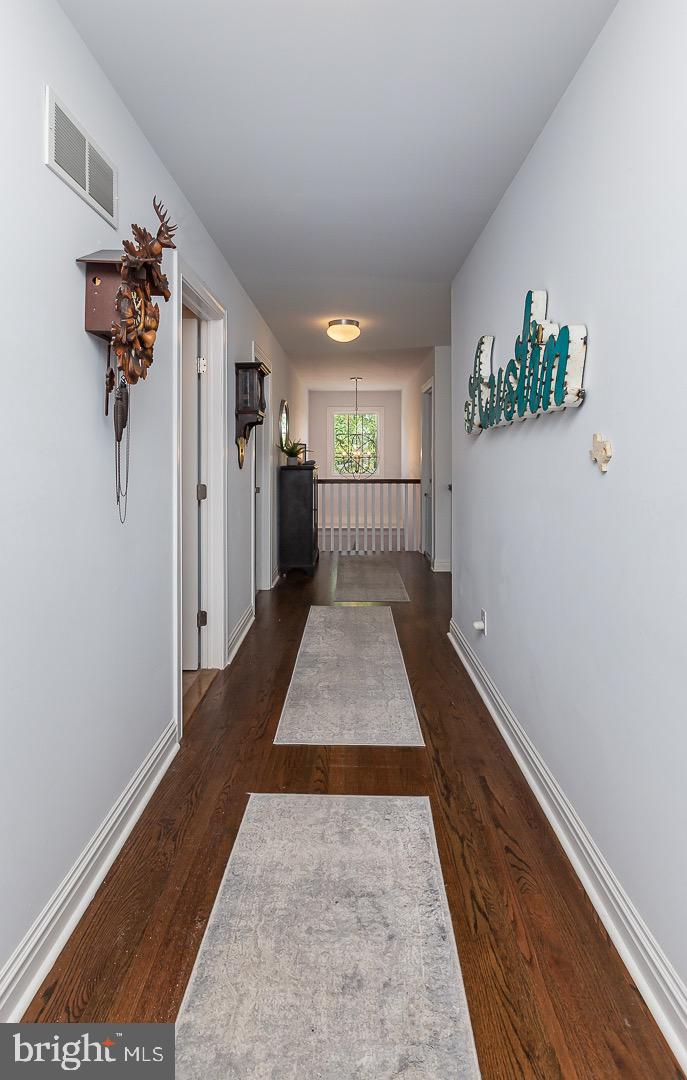 326 Kenmore Rd