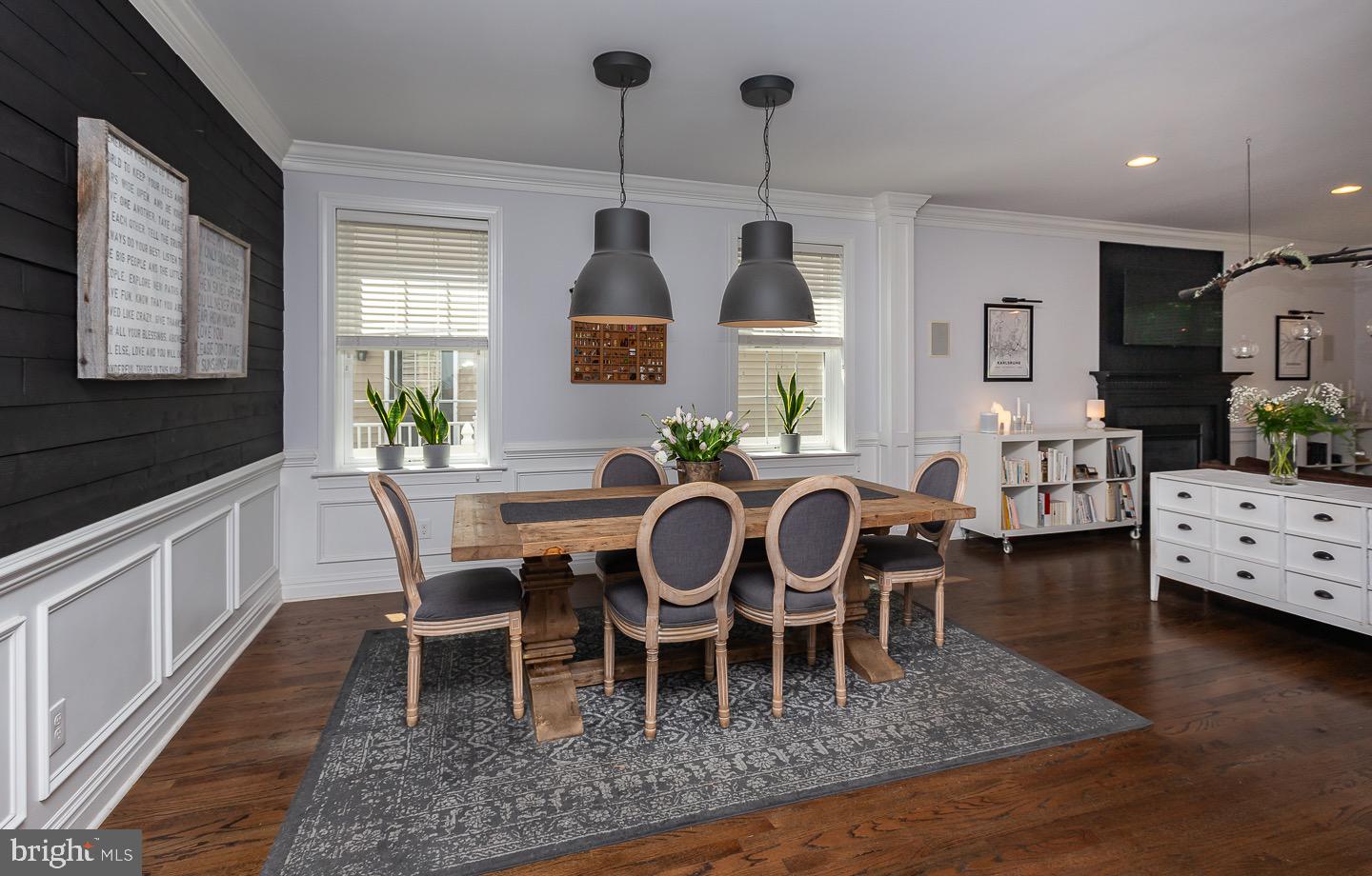 326 Kenmore Rd