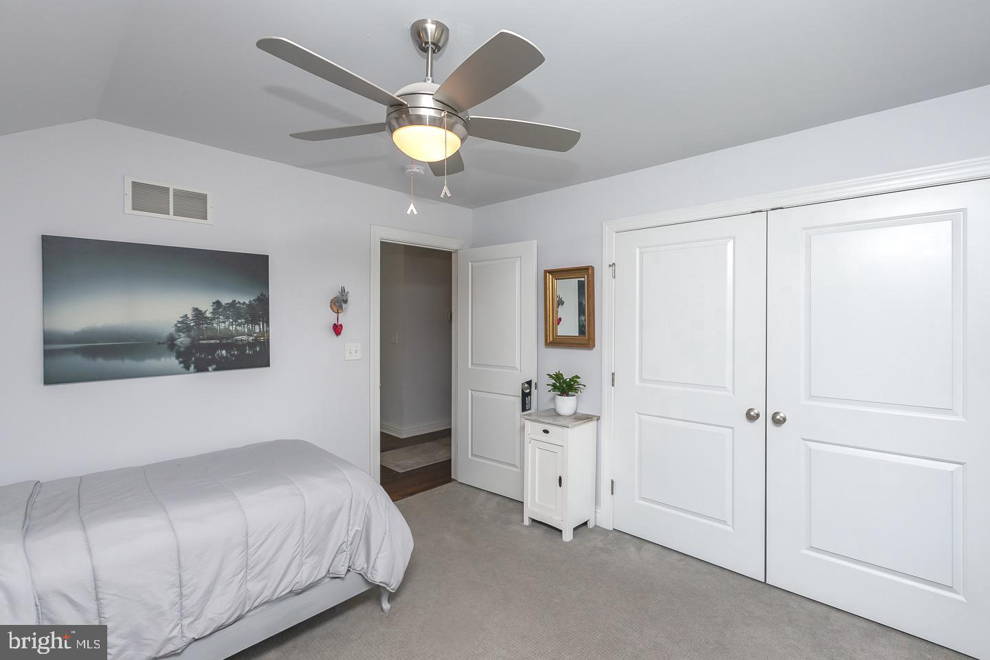 326 Kenmore Rd