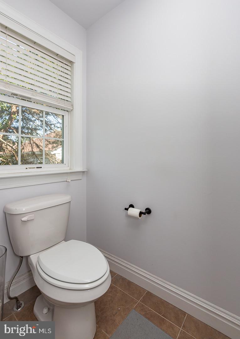 326 Kenmore Rd