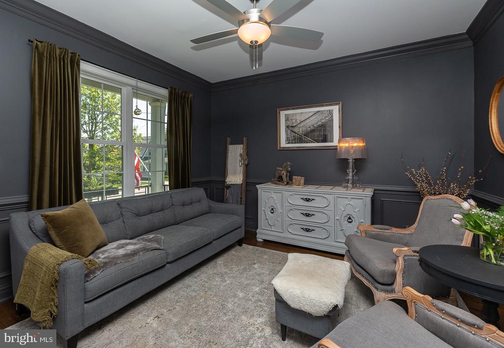 326 Kenmore Rd