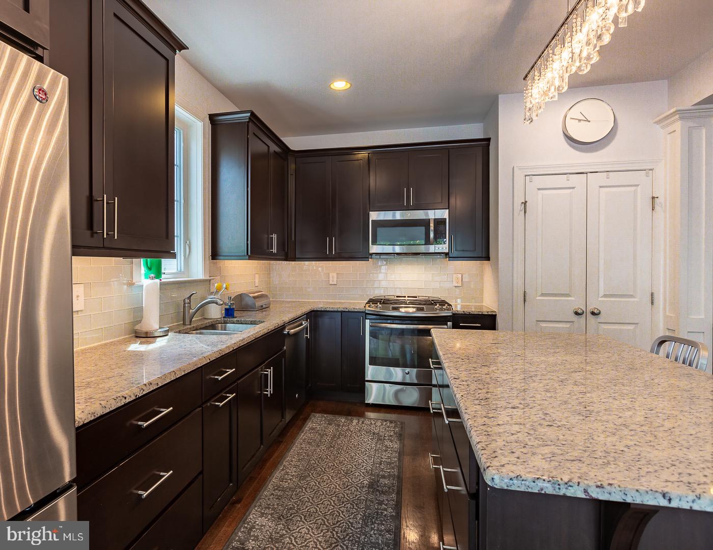326 Kenmore Rd