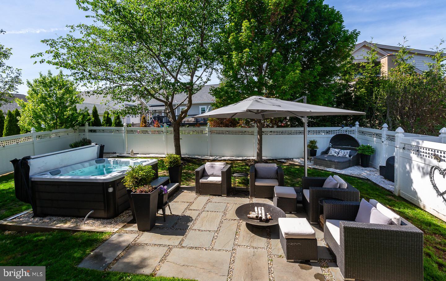 326 Kenmore Rd