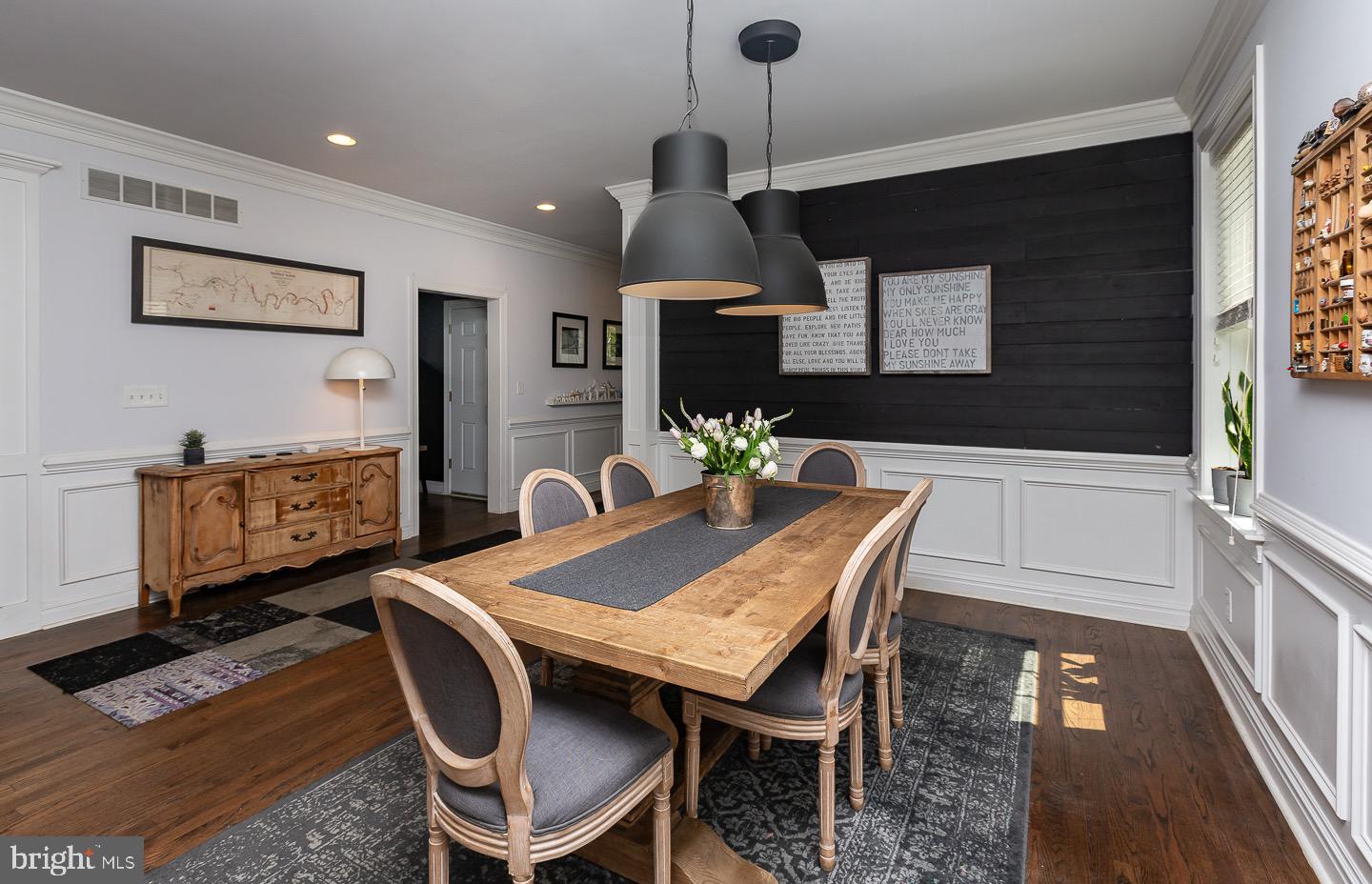 326 Kenmore Rd