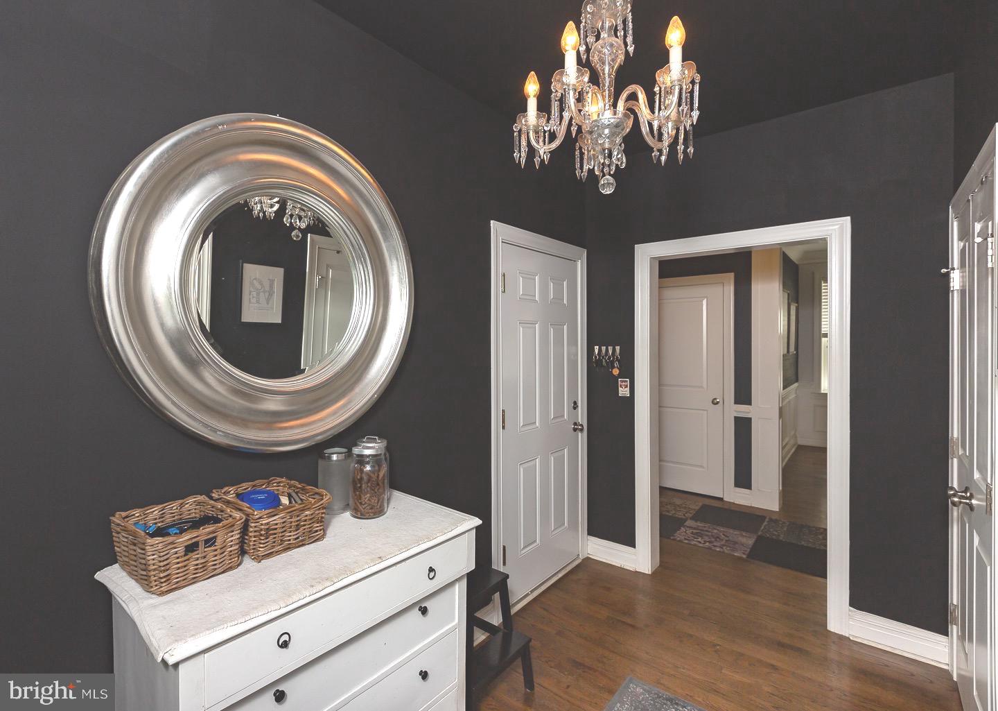 326 Kenmore Rd