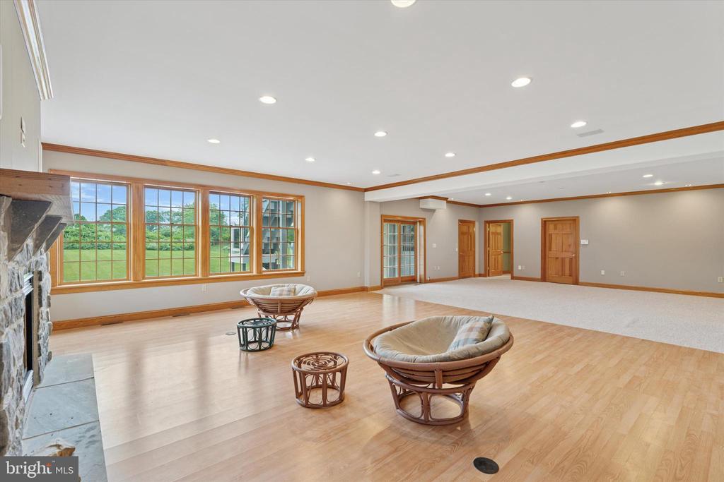 1104 Clover Ln