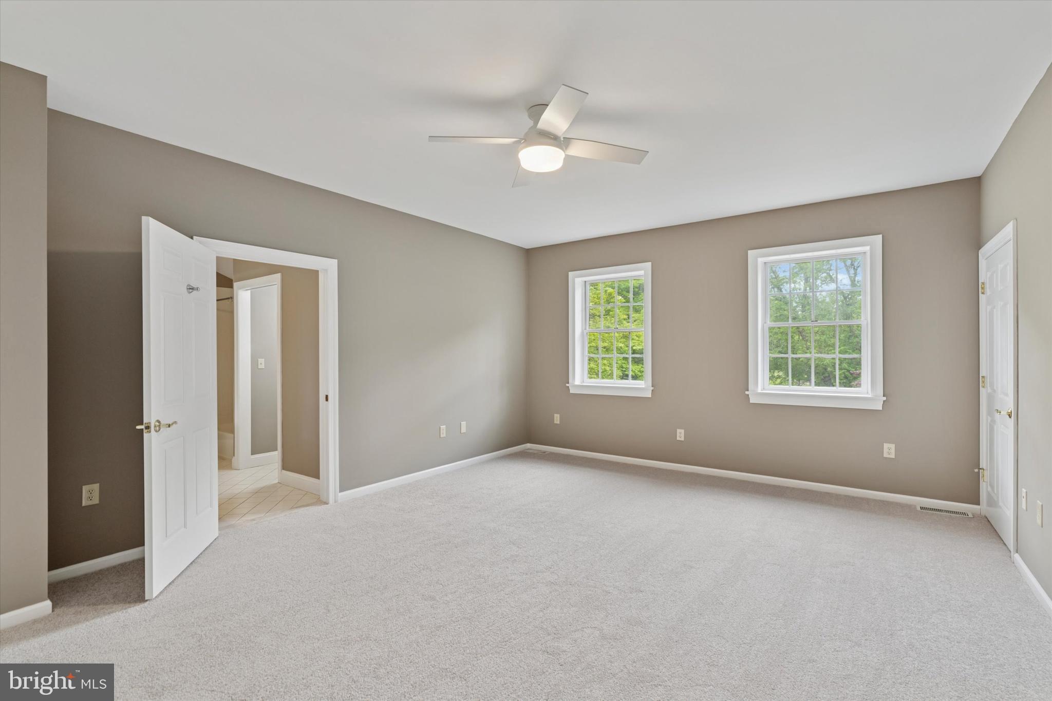 1104 Clover Ln
