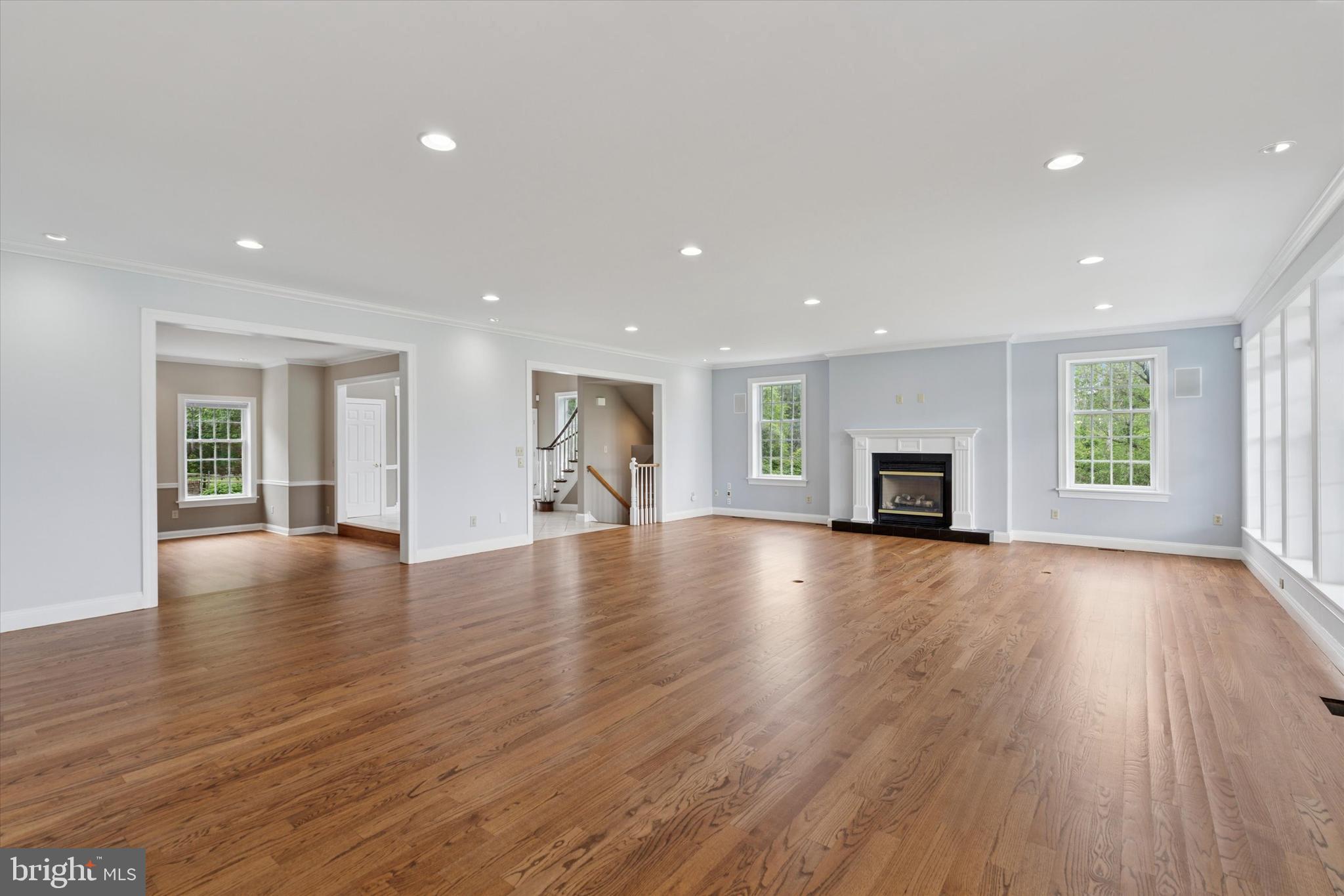 1104 Clover Ln