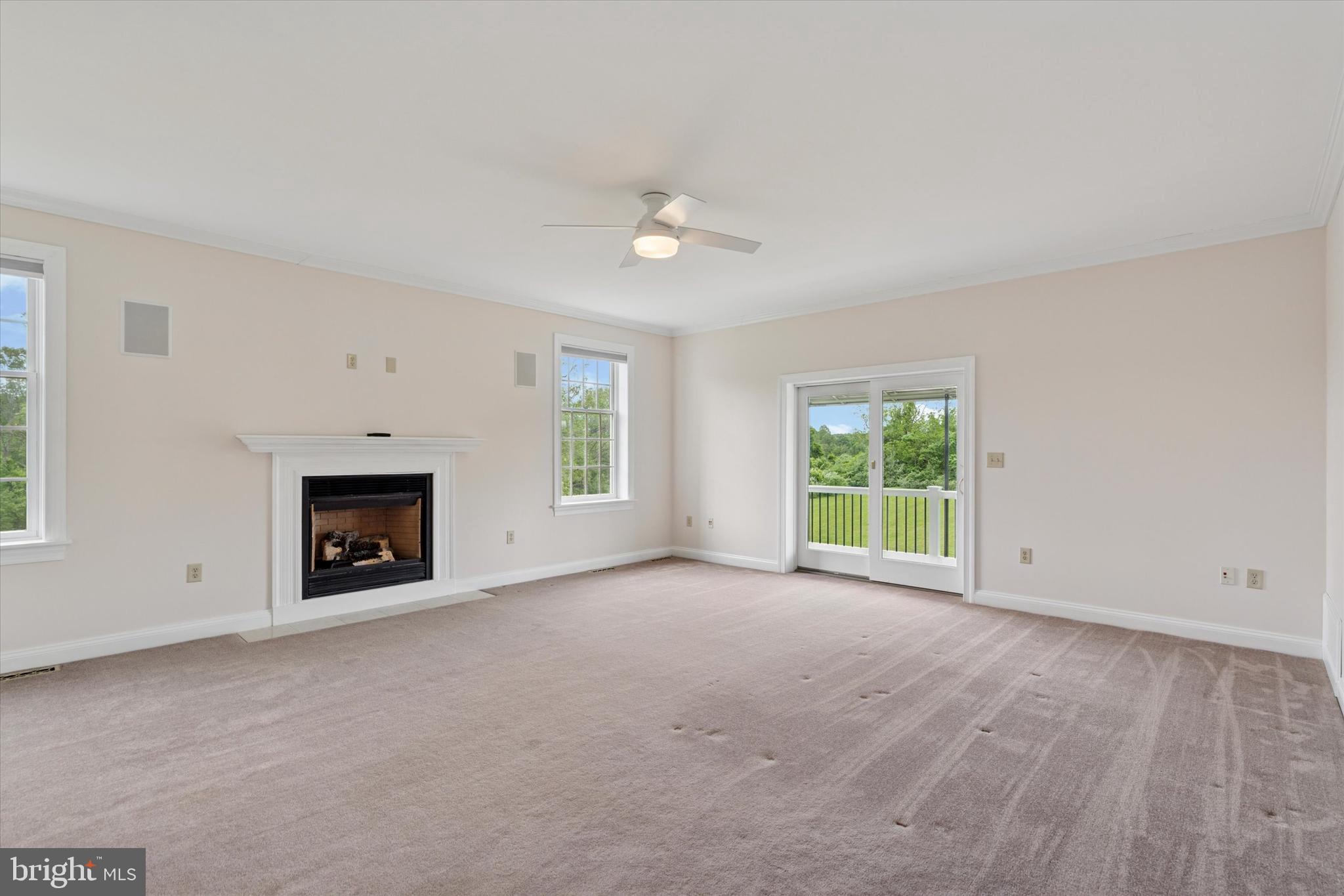 1104 Clover Ln