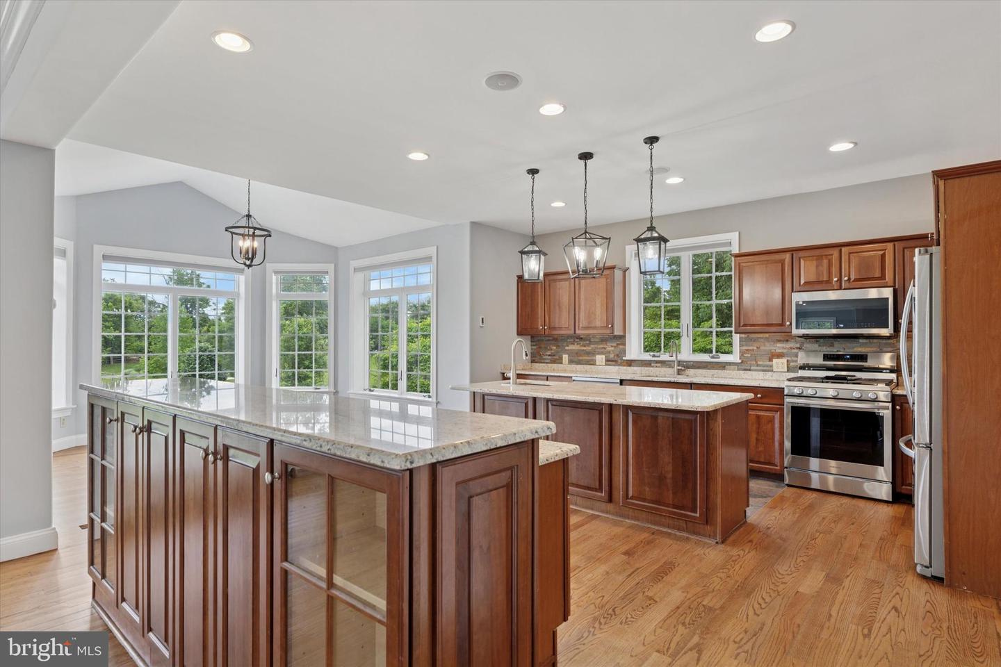 1104 Clover Ln