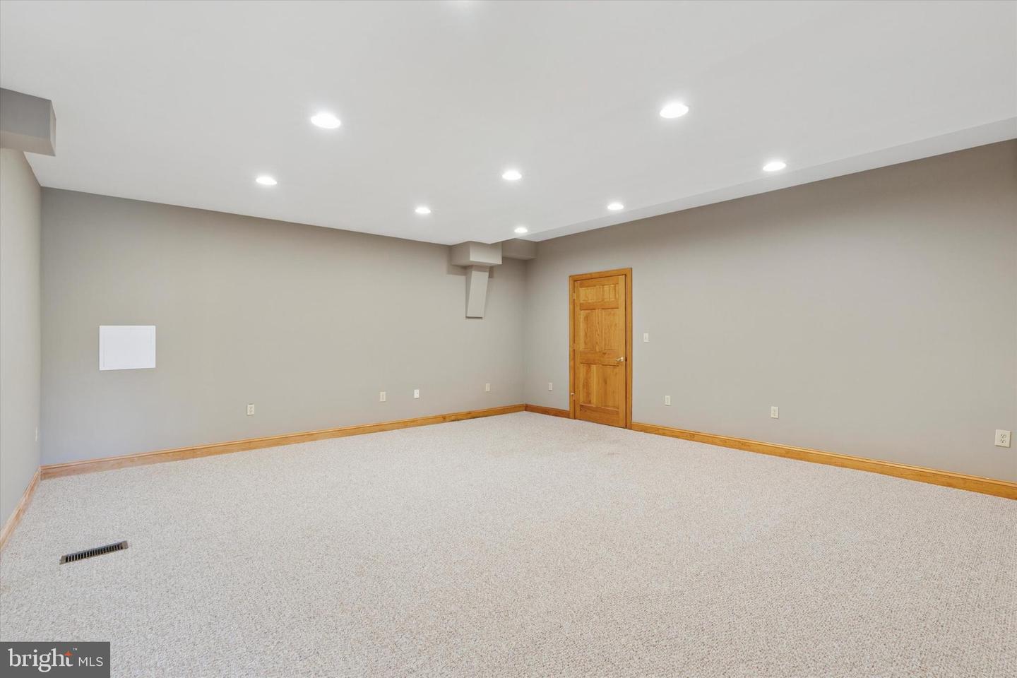 1104 Clover Ln
