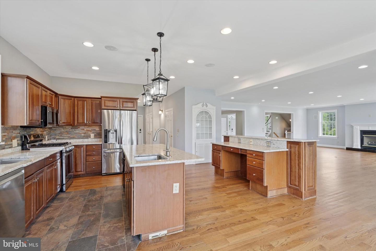 1104 Clover Ln