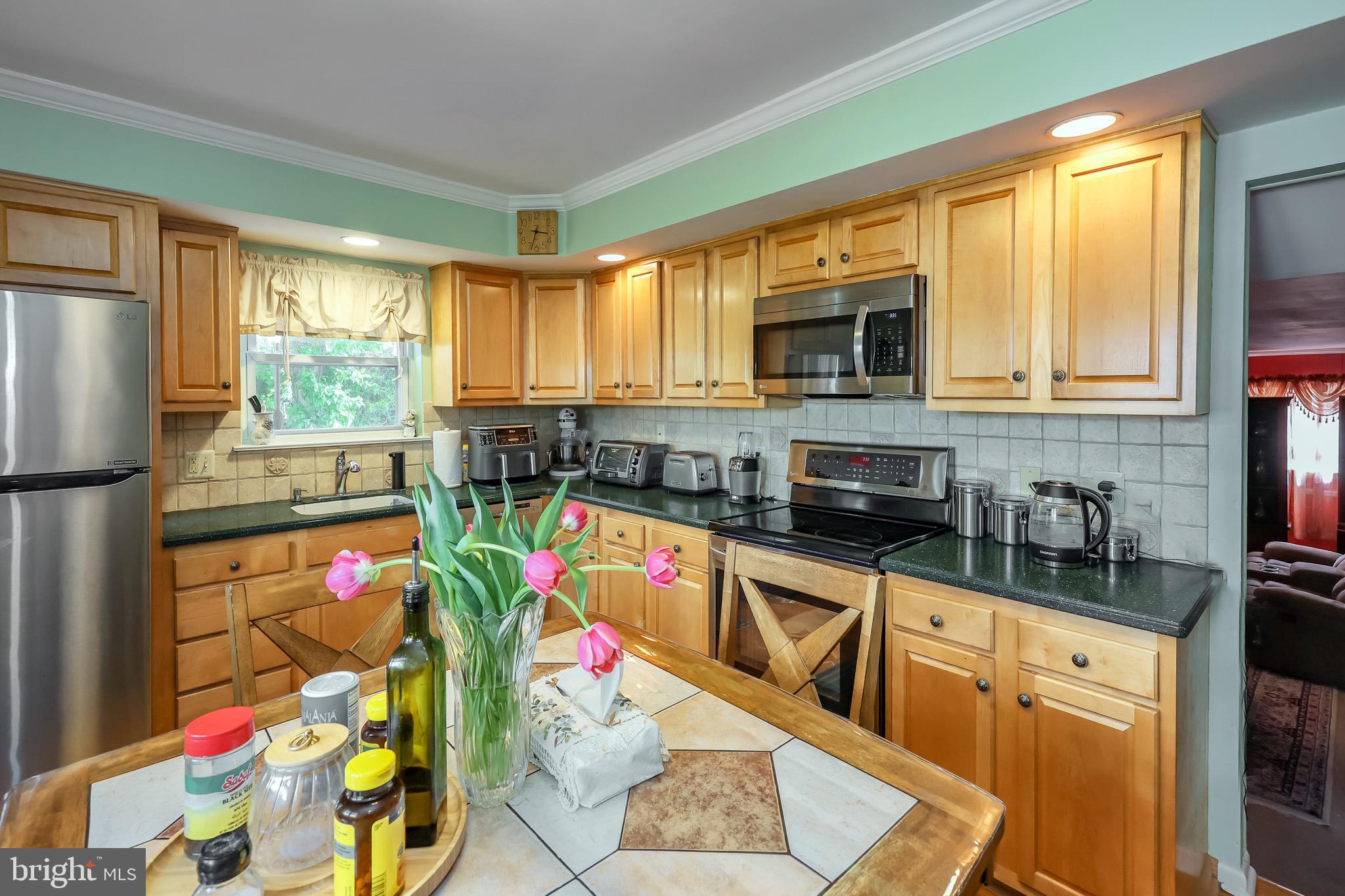 217 David Dr