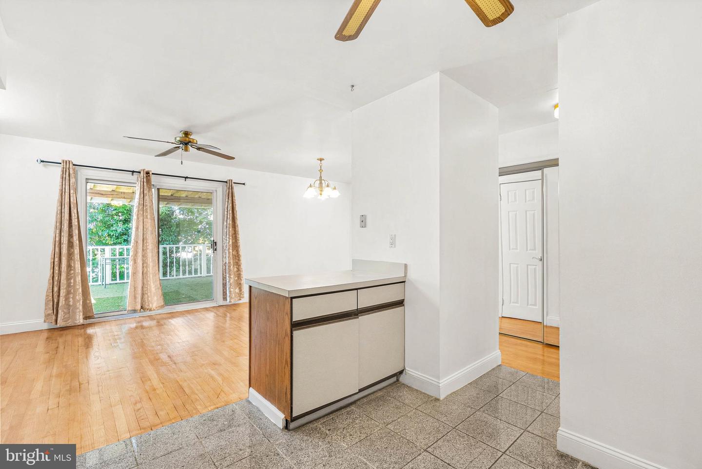 643 Saint Anthony Ln