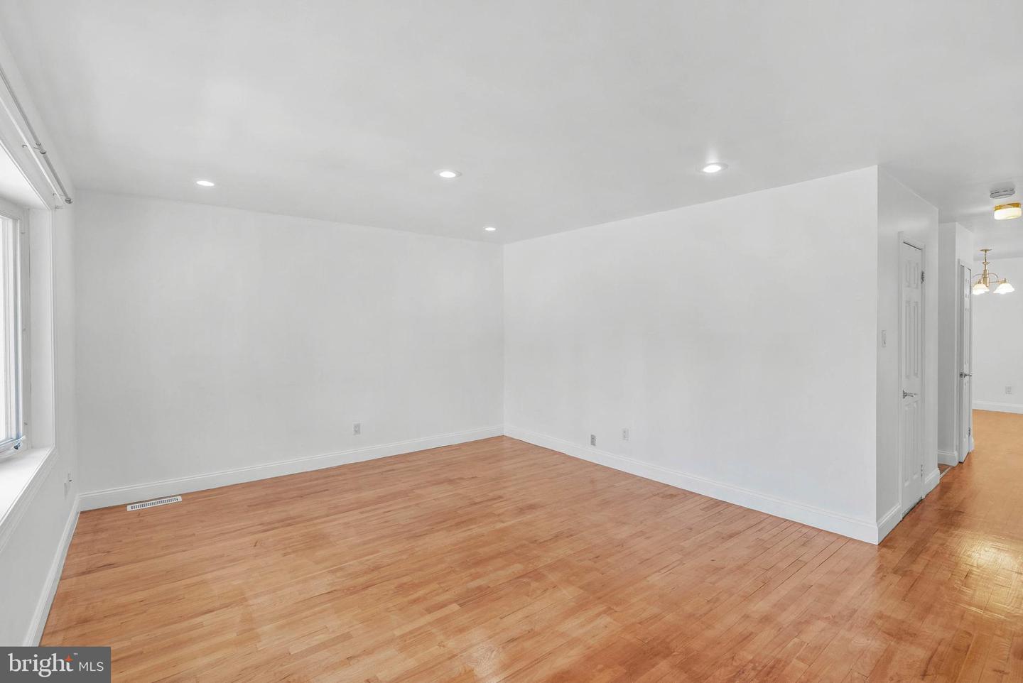 643 Saint Anthony Ln