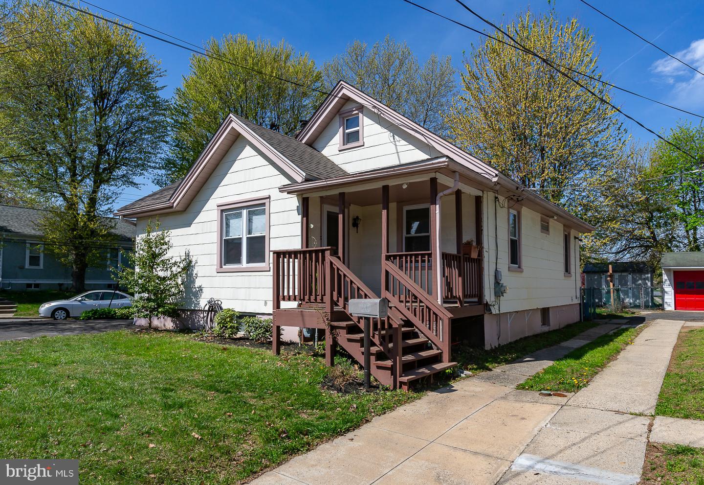 20 W FORRESTVIEW RD