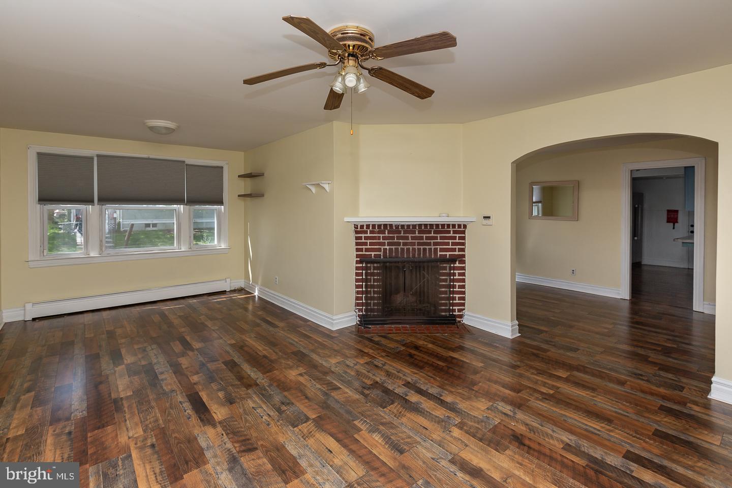 20 W FORRESTVIEW RD