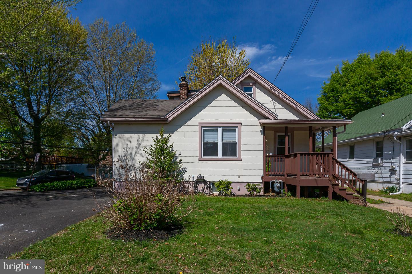20 W FORRESTVIEW RD