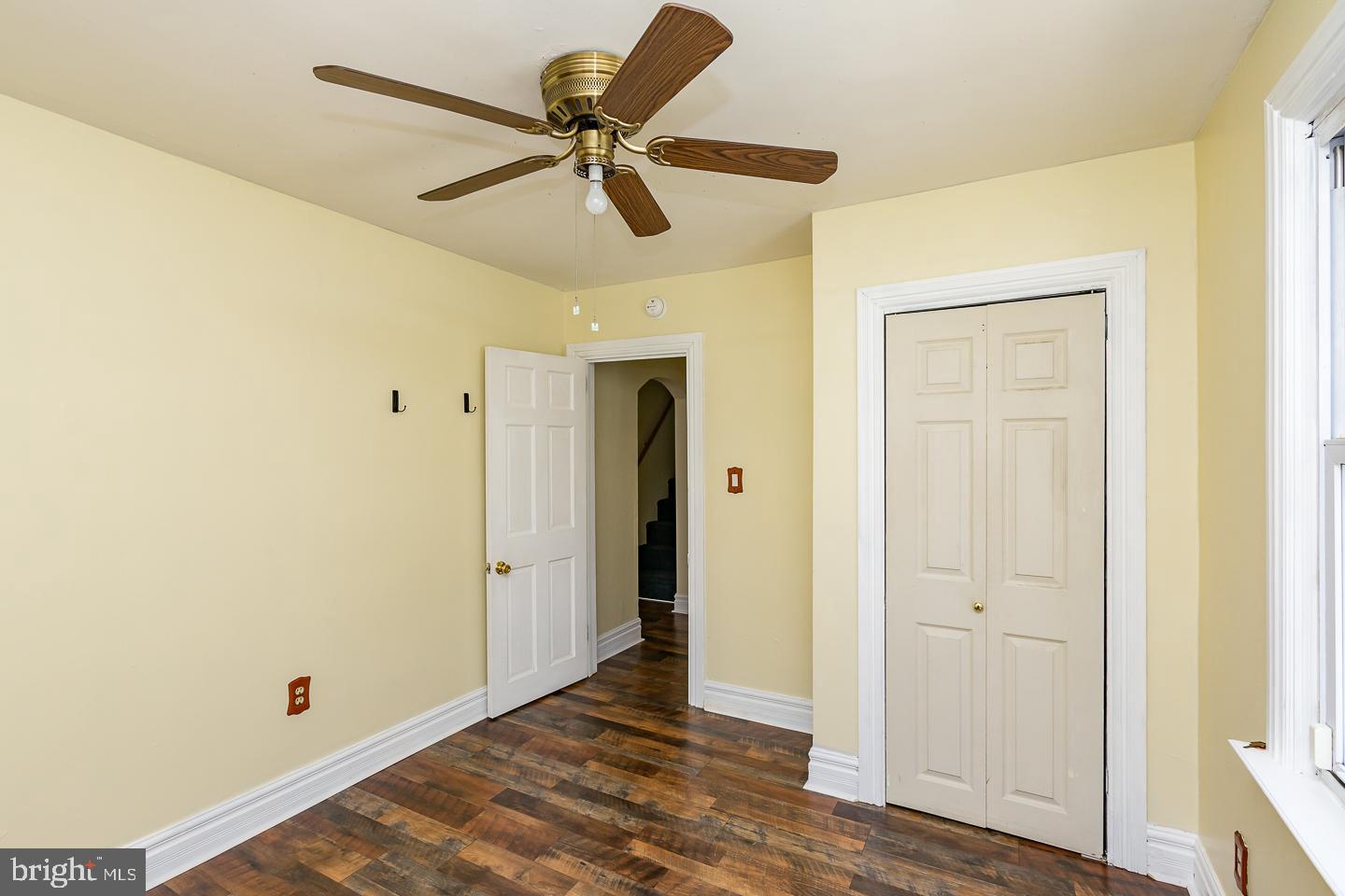 20 W FORRESTVIEW RD