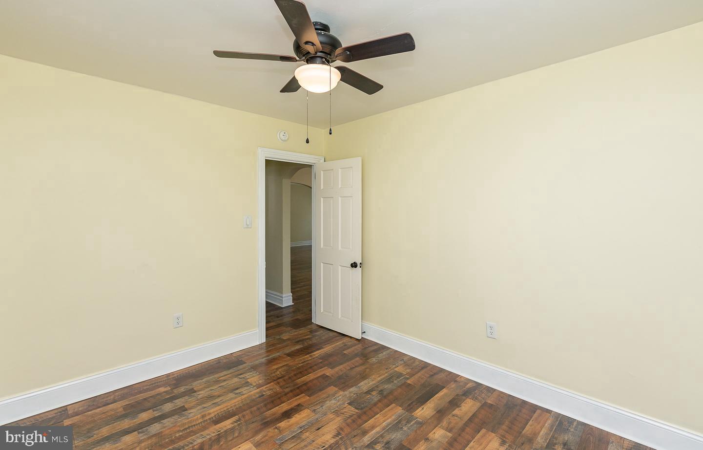 20 W FORRESTVIEW RD