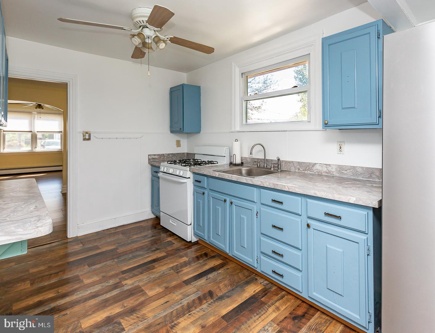 20 W FORRESTVIEW RD