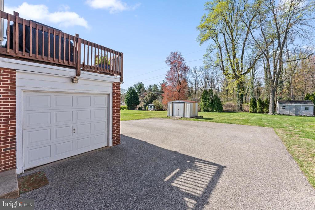 812 E Haverford Rd