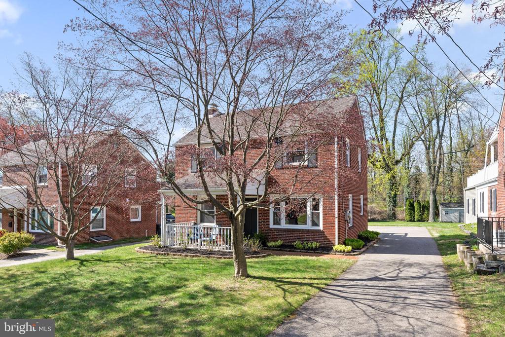 812 E Haverford Rd