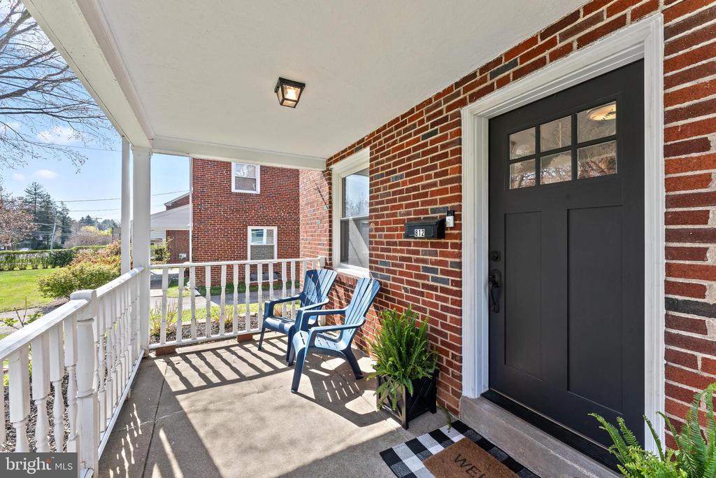 812 E Haverford Rd