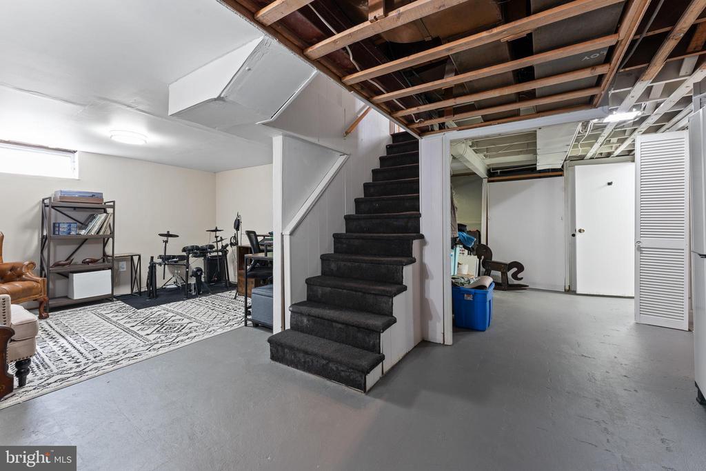 812 E Haverford Rd