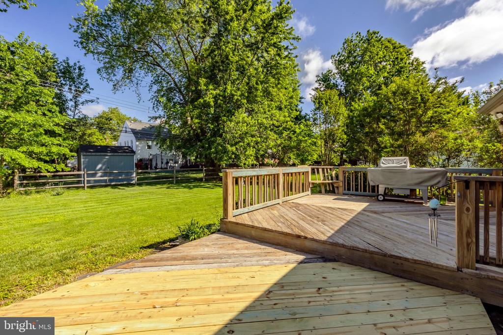 105 Lombardy Dr