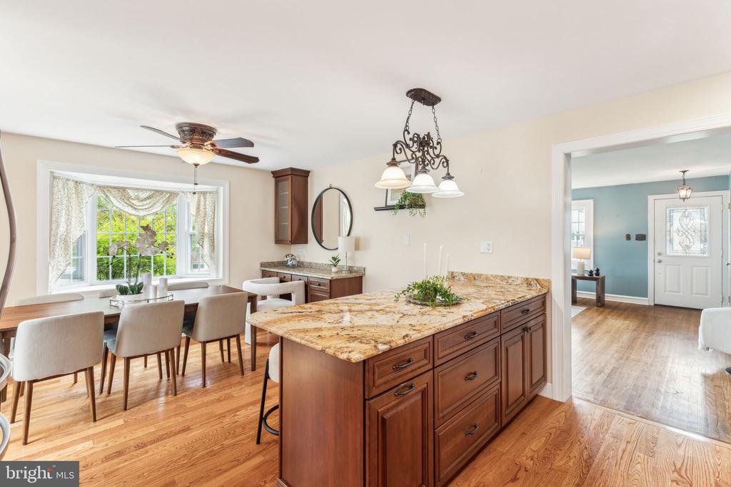105 Lombardy Dr