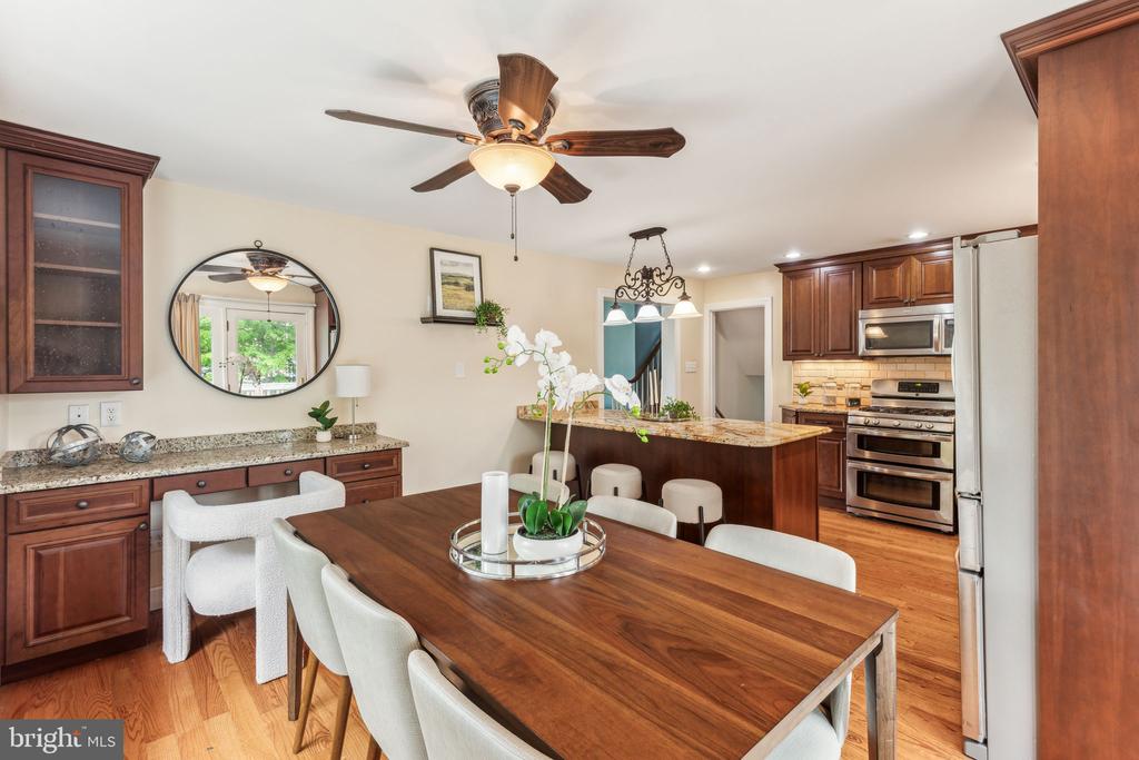 105 Lombardy Dr