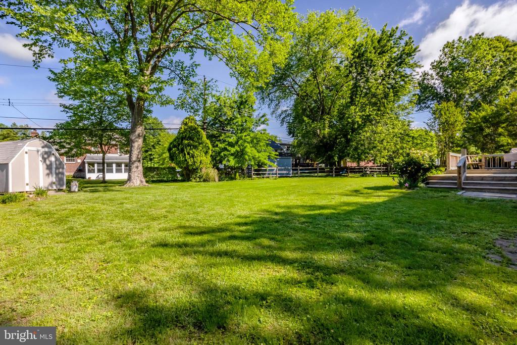 105 Lombardy Dr