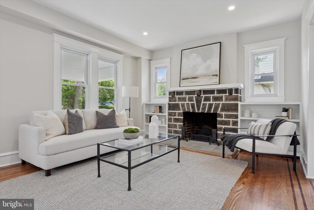 520 Brookline Blvd