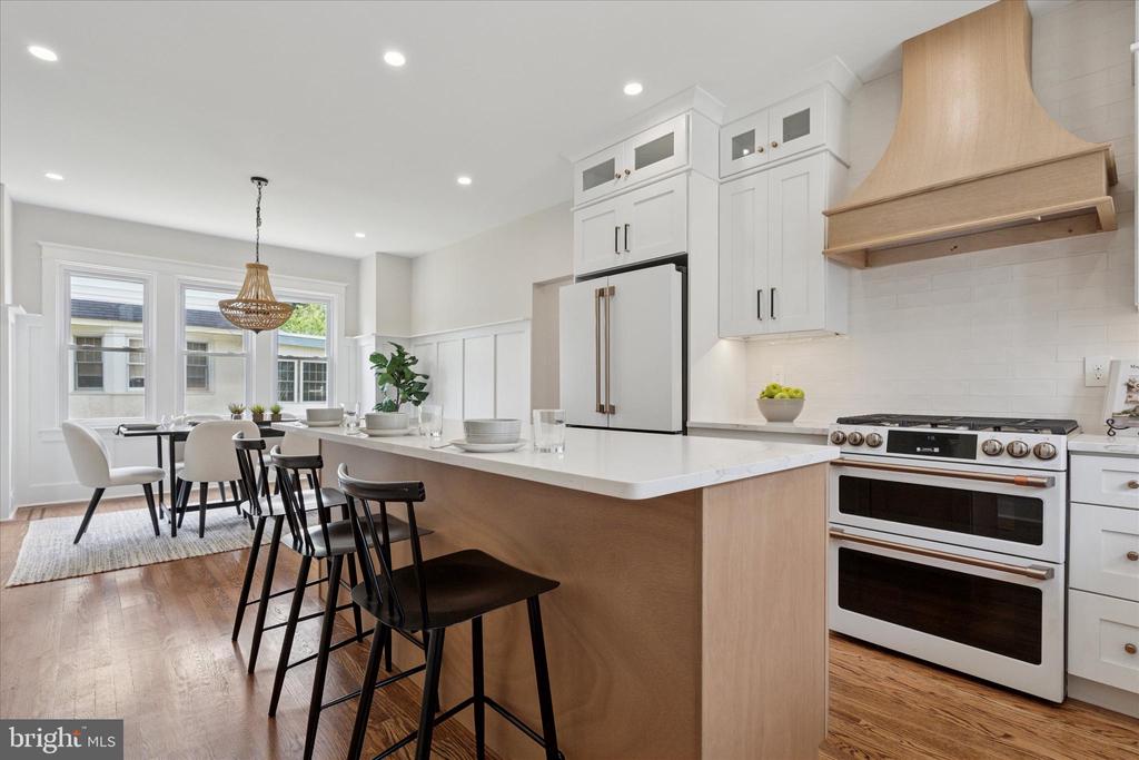 520 Brookline Blvd