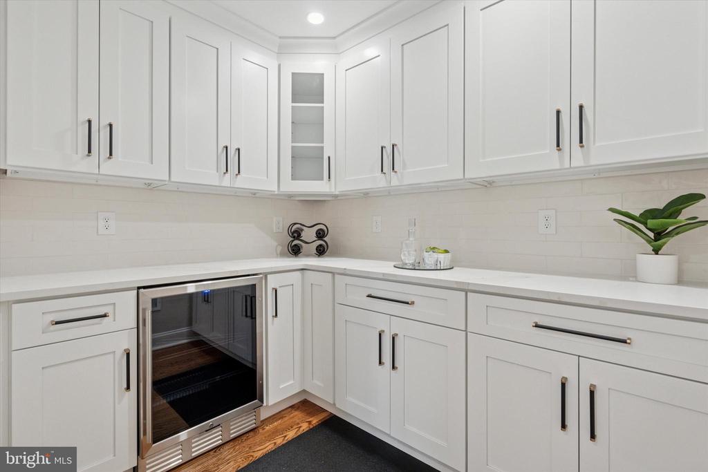 520 Brookline Blvd