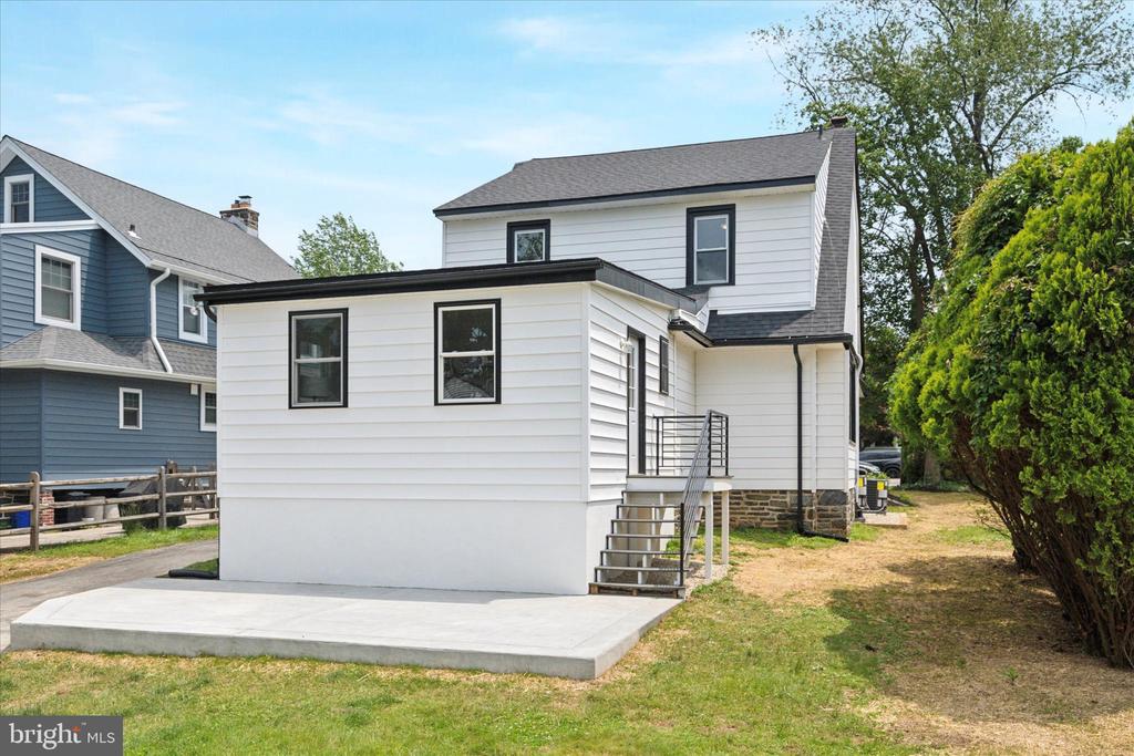 520 Brookline Blvd