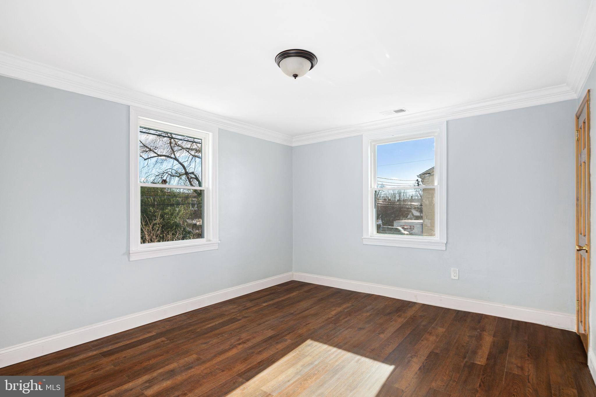 213 W ELKINTON AVE #2