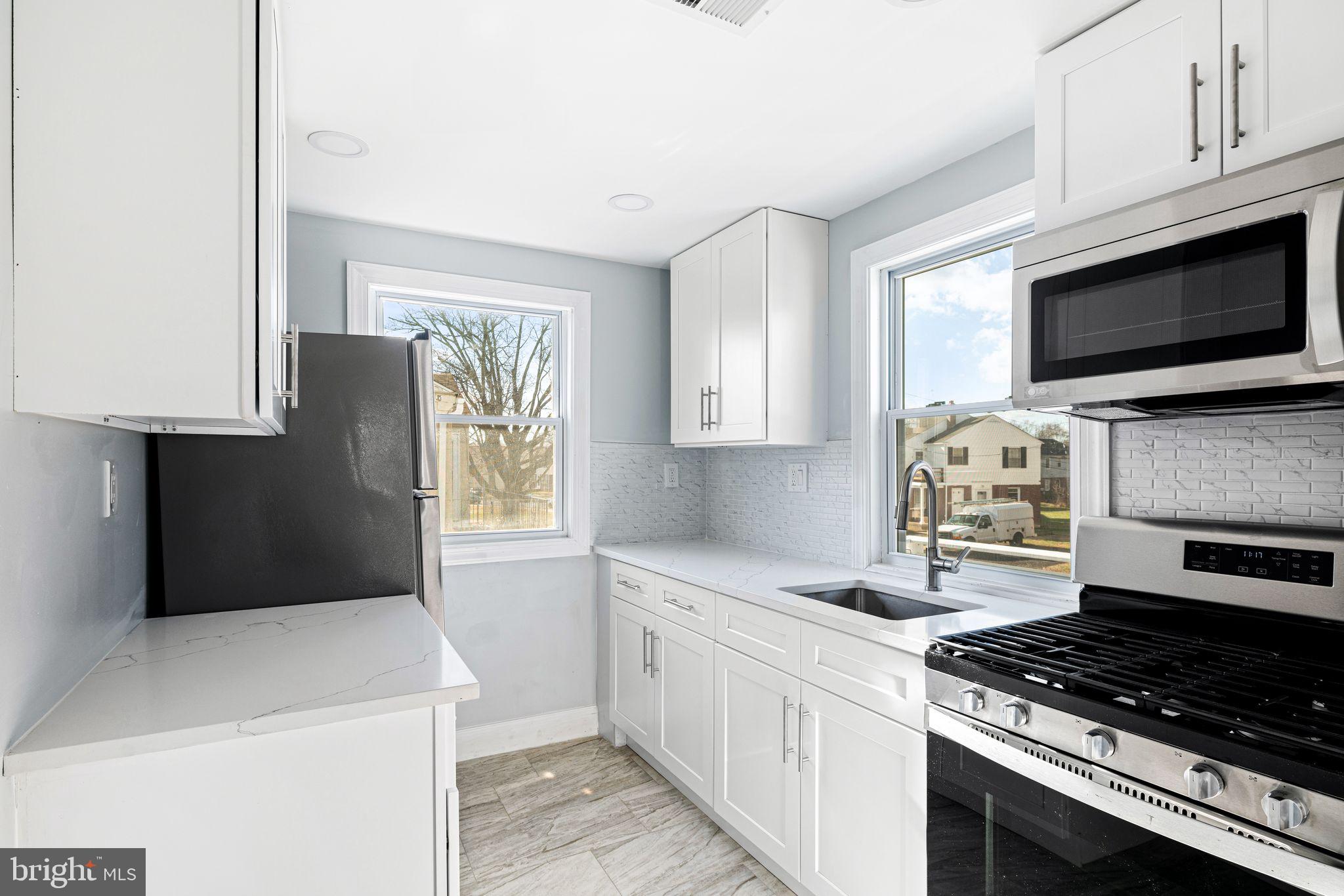 213 W ELKINTON AVE #2