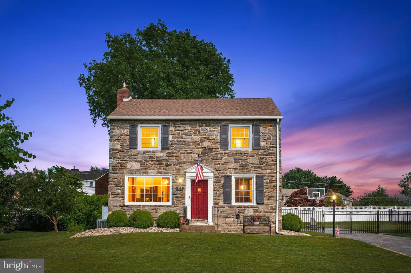 975 Old Sproul Rd