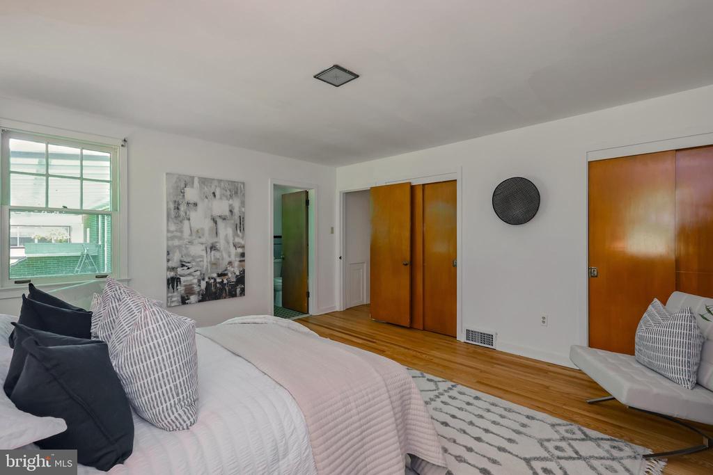 262 Ellis Rd