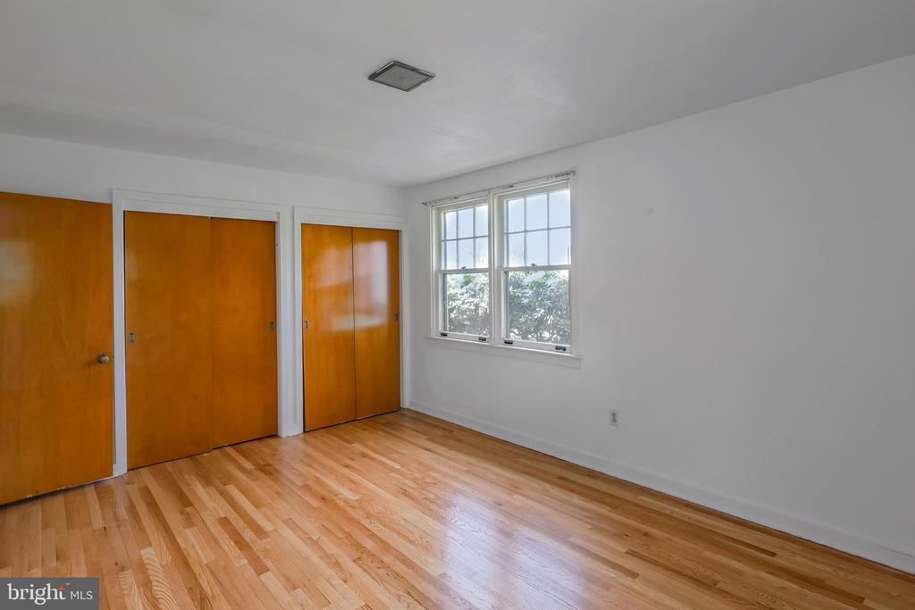 262 Ellis Rd