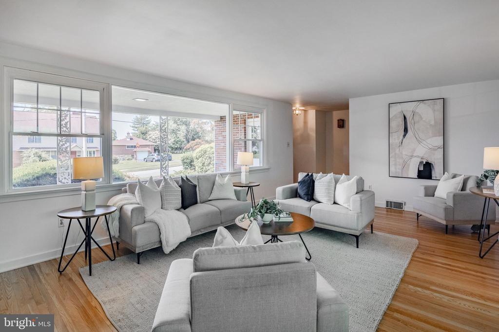 262 Ellis Rd