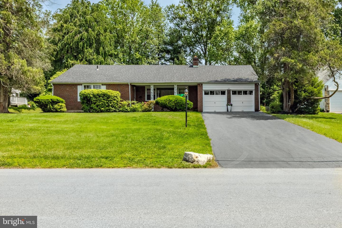 262 Ellis Rd