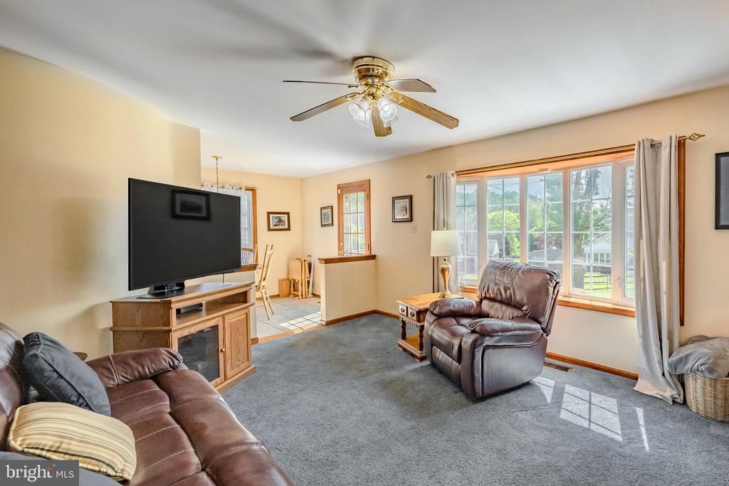 571 Rutherford Dr